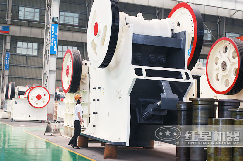 1215顎破機(jī)配反擊破產(chǎn)量多少?需要多少錢?