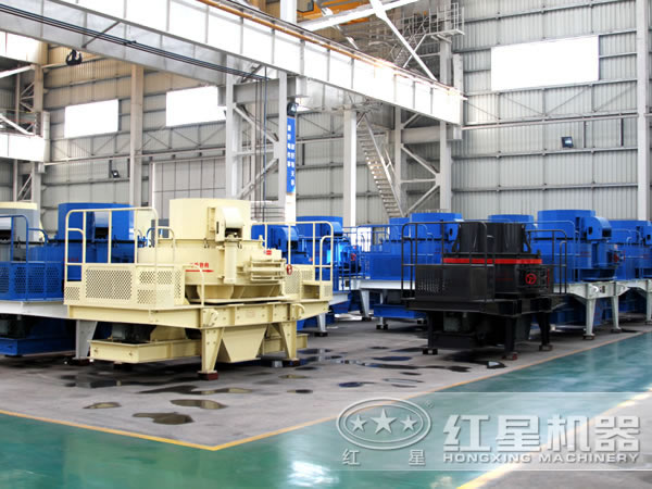 時產(chǎn)230方石頭制砂機生產(chǎn)車間