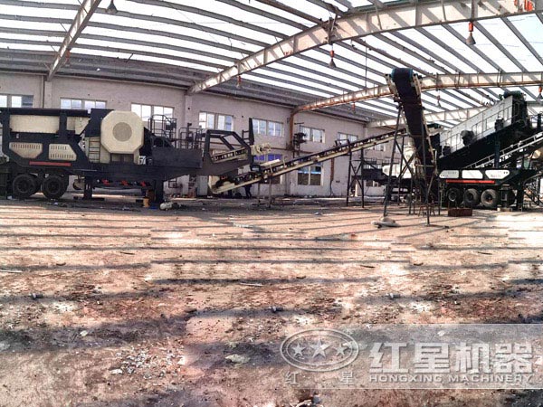 移動(dòng)顎式破碎站客戶現(xiàn)場(chǎng)圖