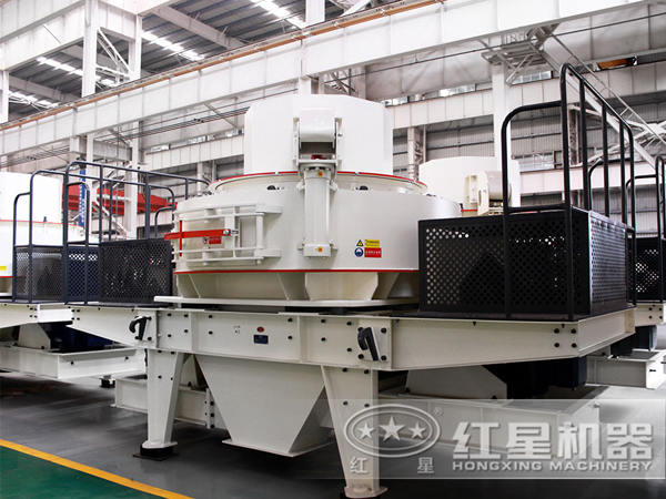 HVI沖擊式制砂、整形機(jī)側(cè)面實(shí)拍圖